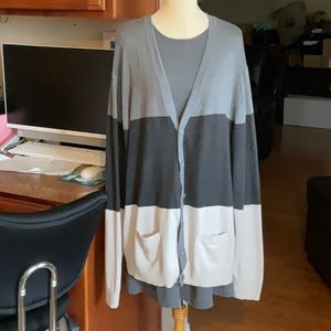 Gap Gray/Cream Colorblock Long Cardigan Sweater Size XXL, Preowned
